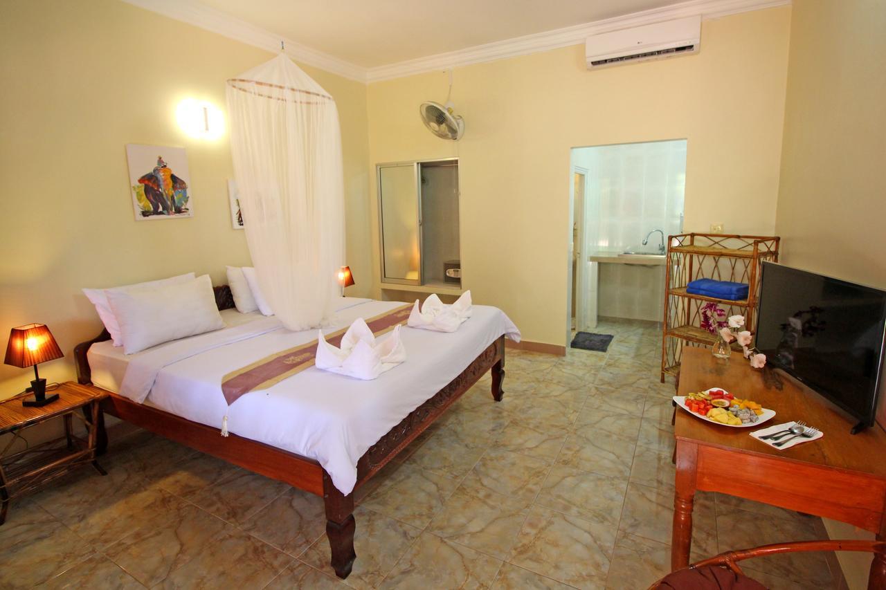 Sunset Lounge Hotel Сиханоуквил Екстериор снимка