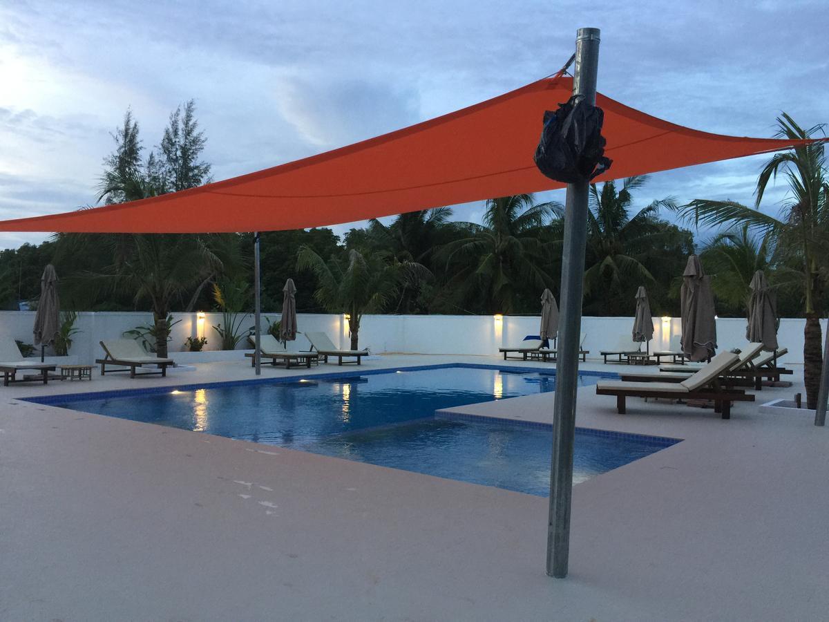 Sunset Lounge Hotel Сиханоуквил Екстериор снимка