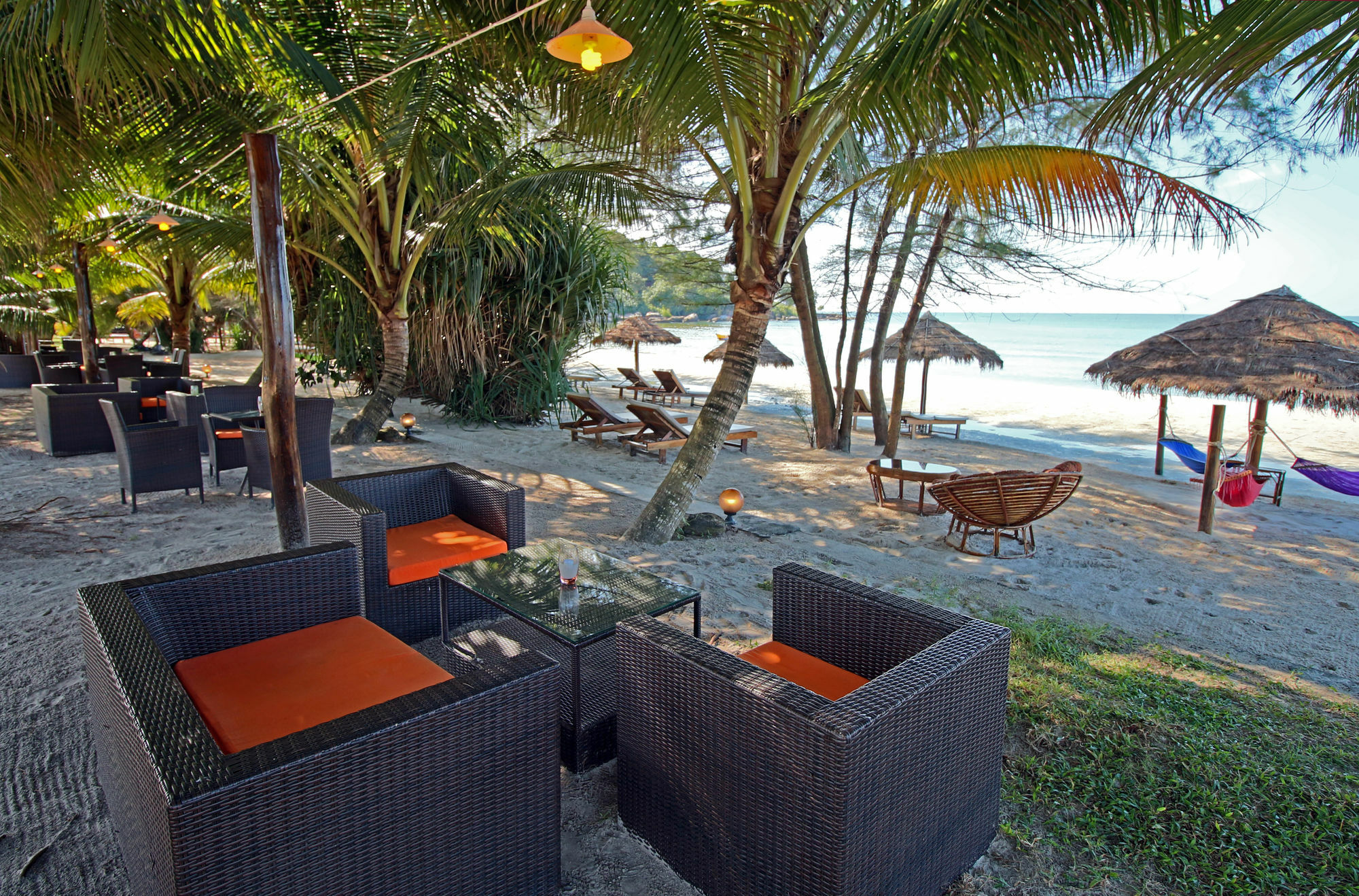 Sunset Lounge Hotel Сиханоуквил Екстериор снимка